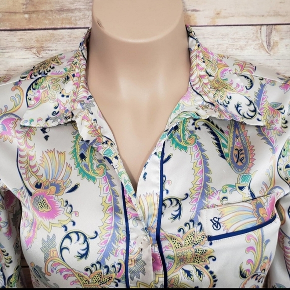 Victoria secret Sleepwear Paisley Long Sleeve Top - Picture 2 of 9